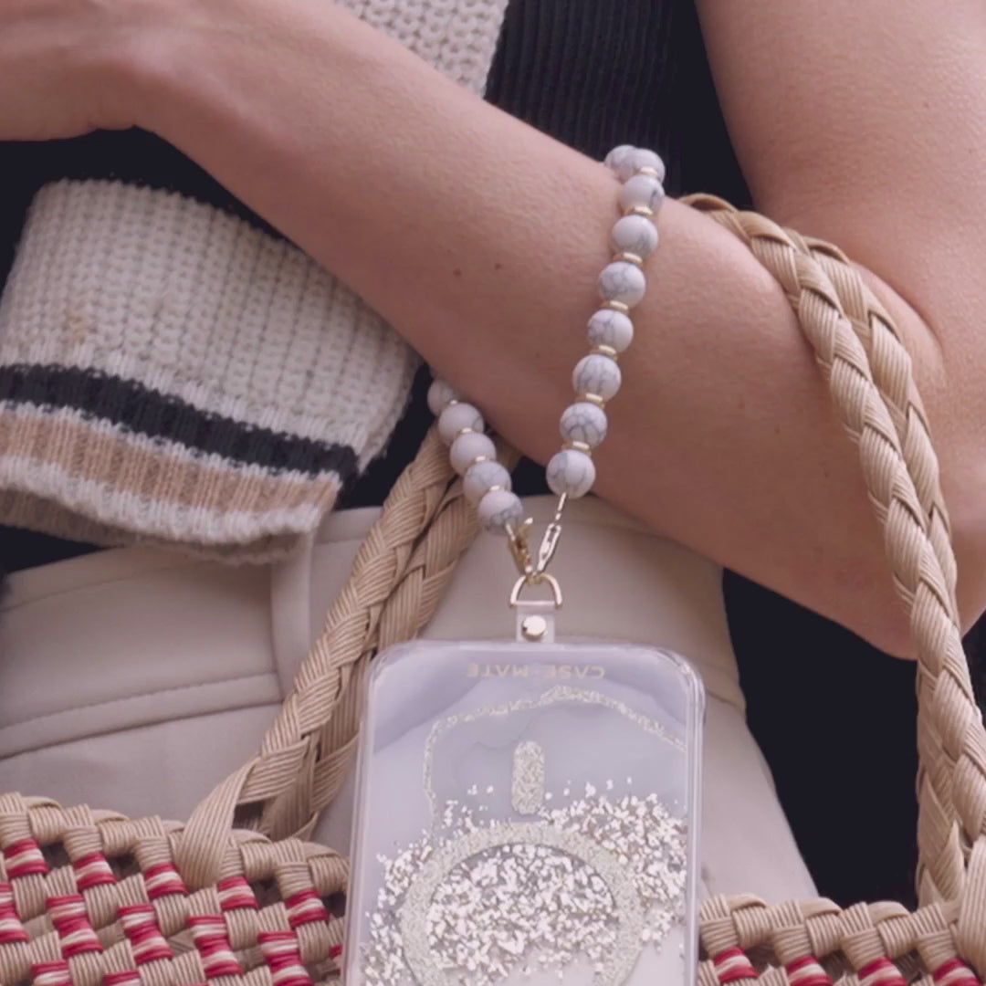 Case-Mate Silver Link Pearl Chain Phone Wristlet Video
